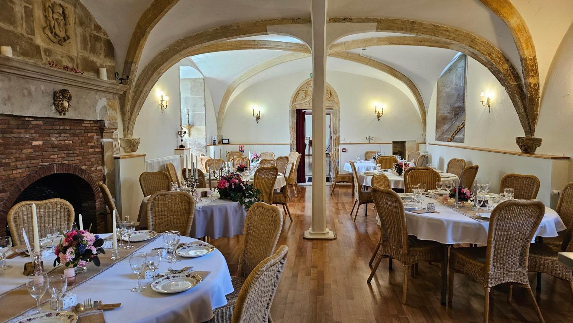 Chateau De Mornay Saint-Pierre-de-l'Isle Ngoại thất bức ảnh